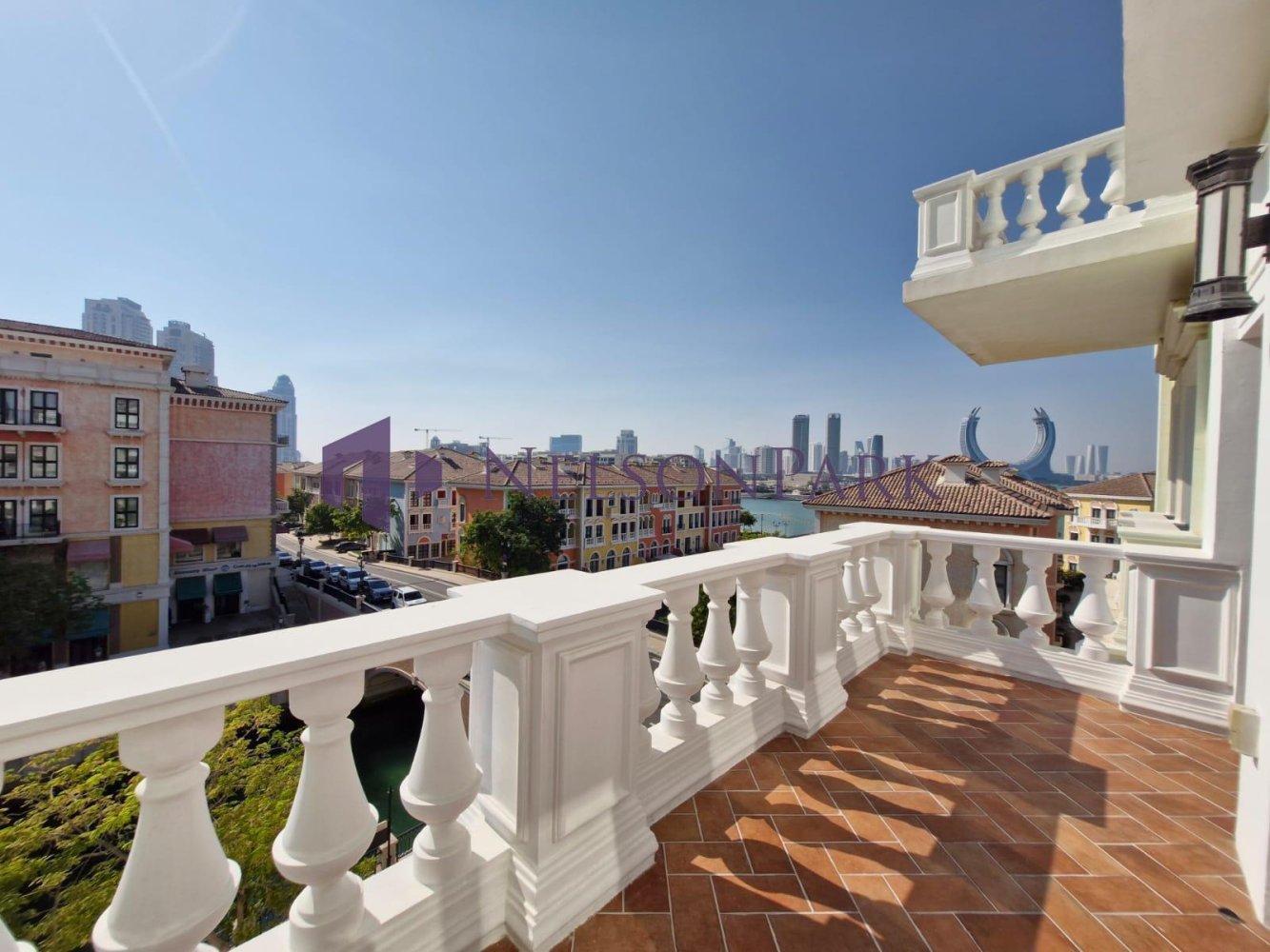 5 chambres Bureau à Doha, Qatar No. 961