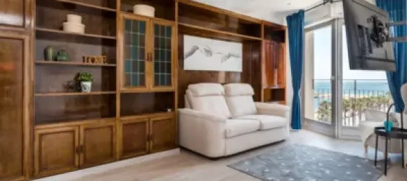 3 bedrooms Apartment in Ciutat Vella, Spain No. 28441 17