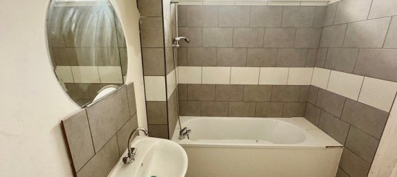 Здание с 2 спальнями в Рем, Франция № 228339 5