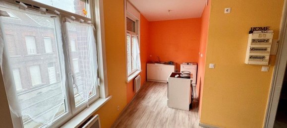 Здание с 2 спальнями в Рем, Франция № 228339 3