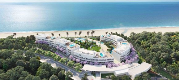 4 bedrooms Apartment in Estepona, Spain No. 2925 2