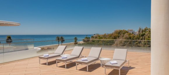 4 bedrooms Apartment in Estepona, Spain No. 2925 16