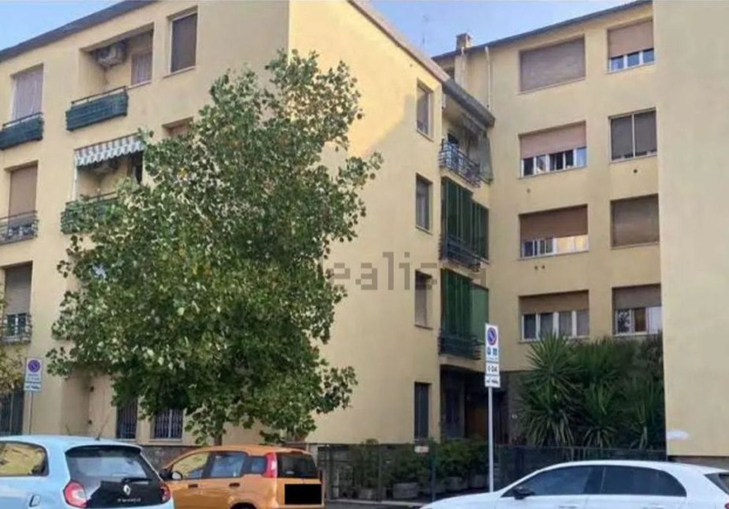 2 bedrooms Apartment in Florence, Italy No. 375169