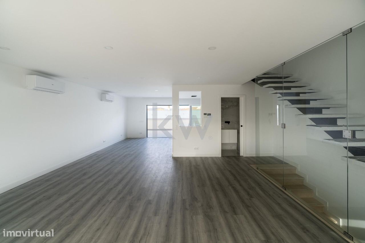 3 Schlafzimmer Haus in Montenegro, Portugal, Nr. 107027