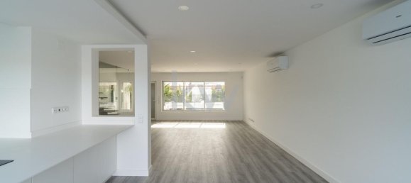 3 Schlafzimmer Haus in Montenegro, Portugal, Nr. 107027 5