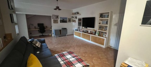 7 Schlafzimmer Haus in Anzio, Italy, Nr. 335209 10