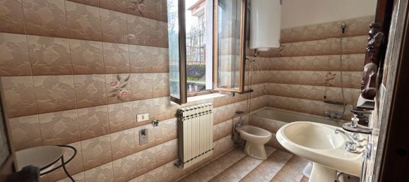 Apartamento de 2 habitaciónes en Zogno, Italy No. 7308 4