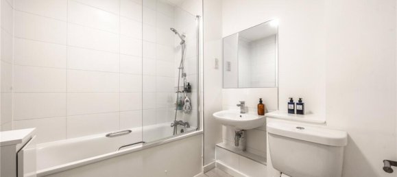 2 bedrooms Apartment in London, United Kingdom No. 12777 8