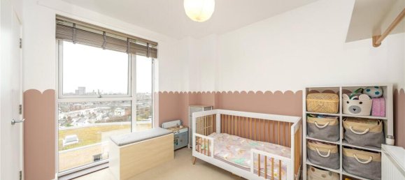 2 bedrooms Apartment in London, United Kingdom No. 12777 4