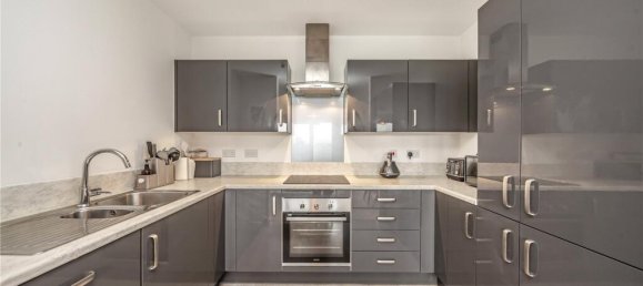 2 bedrooms Apartment in London, United Kingdom No. 12777 17