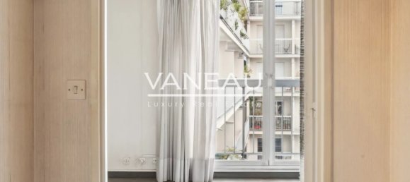 Studio à Paris, France No. 163643 5