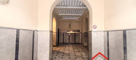 Apartamento de 2 dormitorios en Genoa, Italy No. 170802 15
