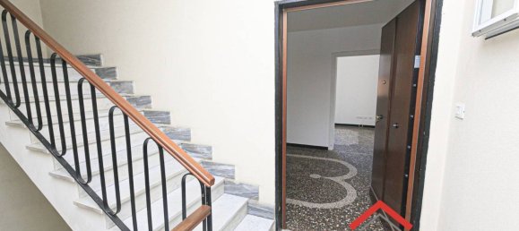 Apartamento de 2 dormitorios en Genoa, Italy No. 170802 16