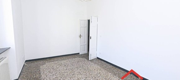 Apartamento de 2 dormitorios en Genoa, Italy No. 170802 28