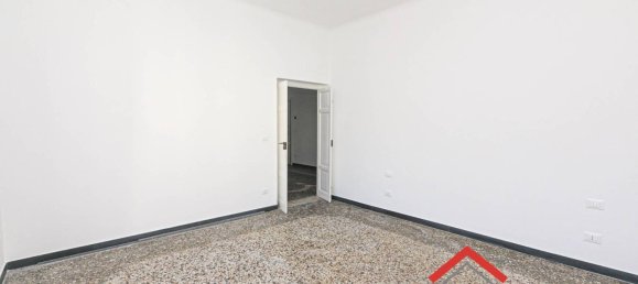 Apartamento de 2 dormitorios en Genoa, Italy No. 170802 5