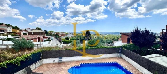 3 Schlafzimmer Haus in Rubi, Spain, Nr. 139894 12