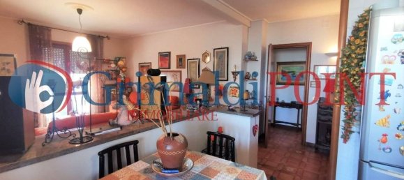 2 Schlafzimmer Penthouse in Lecce, Italy, Nr. 53450 11