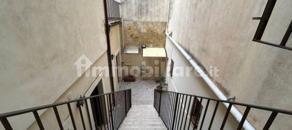 5 rooms Building in Syracuse, Italy No. 246682 4