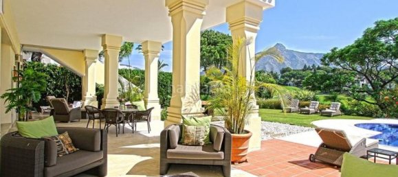 6 bedrooms Villa in Marbella, Spain No. 84611 3