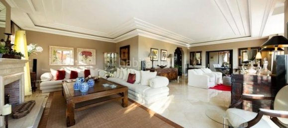 6 bedrooms Villa in Marbella, Spain No. 84611 4