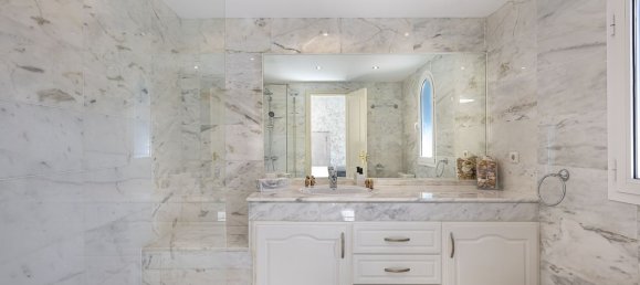 3 chambres Penthouse à Marbella, Spain No. 93110 26