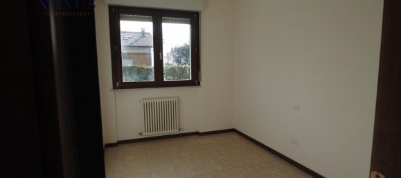 3 rooms Apartment in Colli al Metauro, Italy No. 72141 12