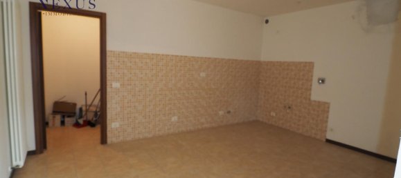 3 rooms Apartment in Colli al Metauro, Italy No. 72141 6