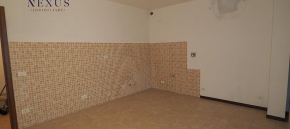 3 rooms Apartment in Colli al Metauro, Italy No. 72141 7