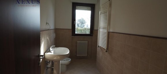 3 rooms Apartment in Colli al Metauro, Italy No. 72141 13