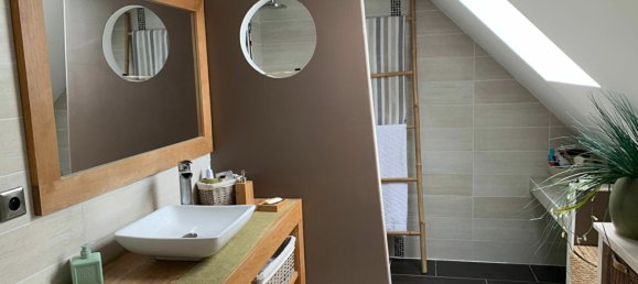 3 bedrooms House in Chambly, France No. 88640 9