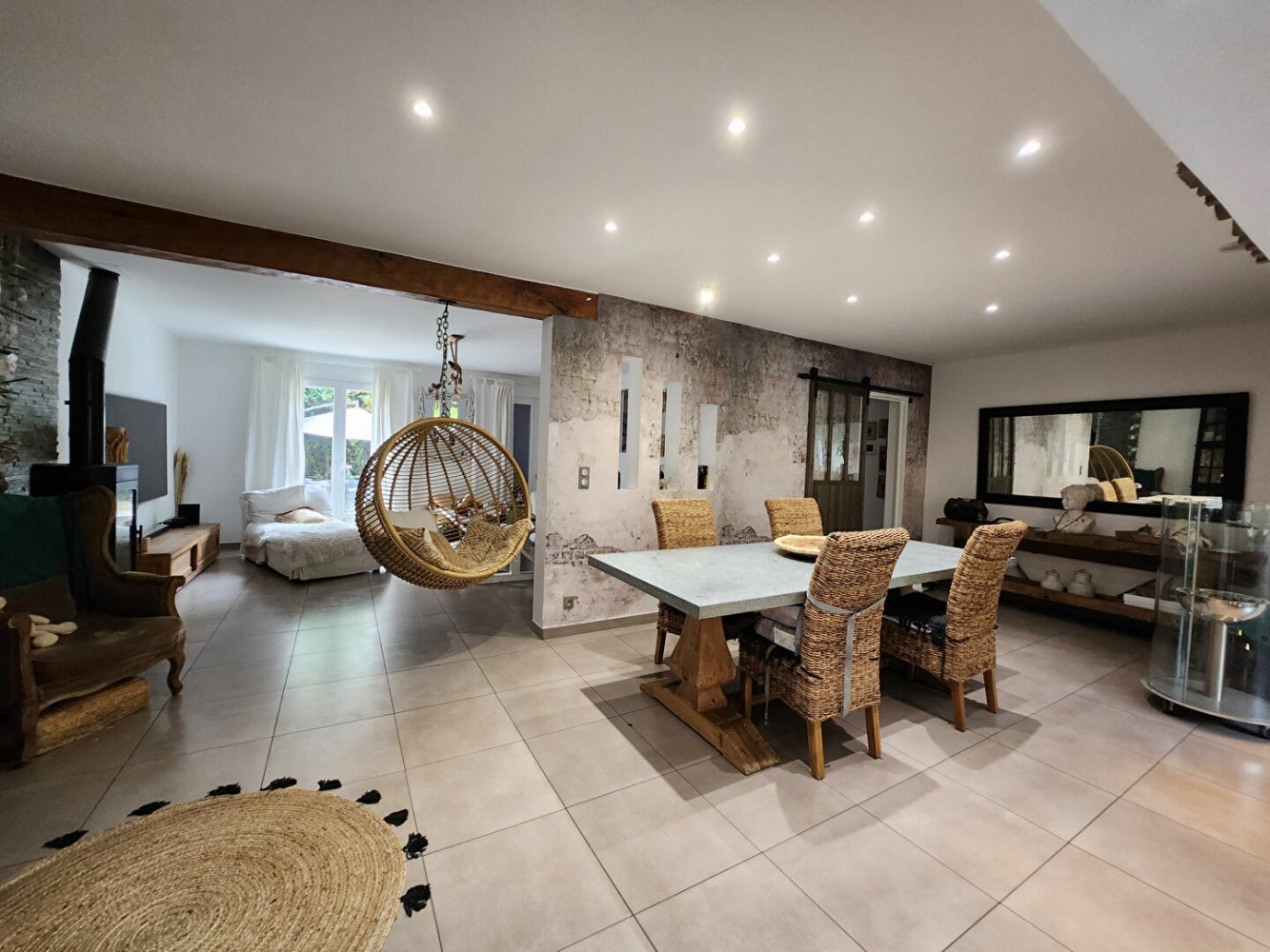 3 bedrooms House in Chambly, France No. 88640