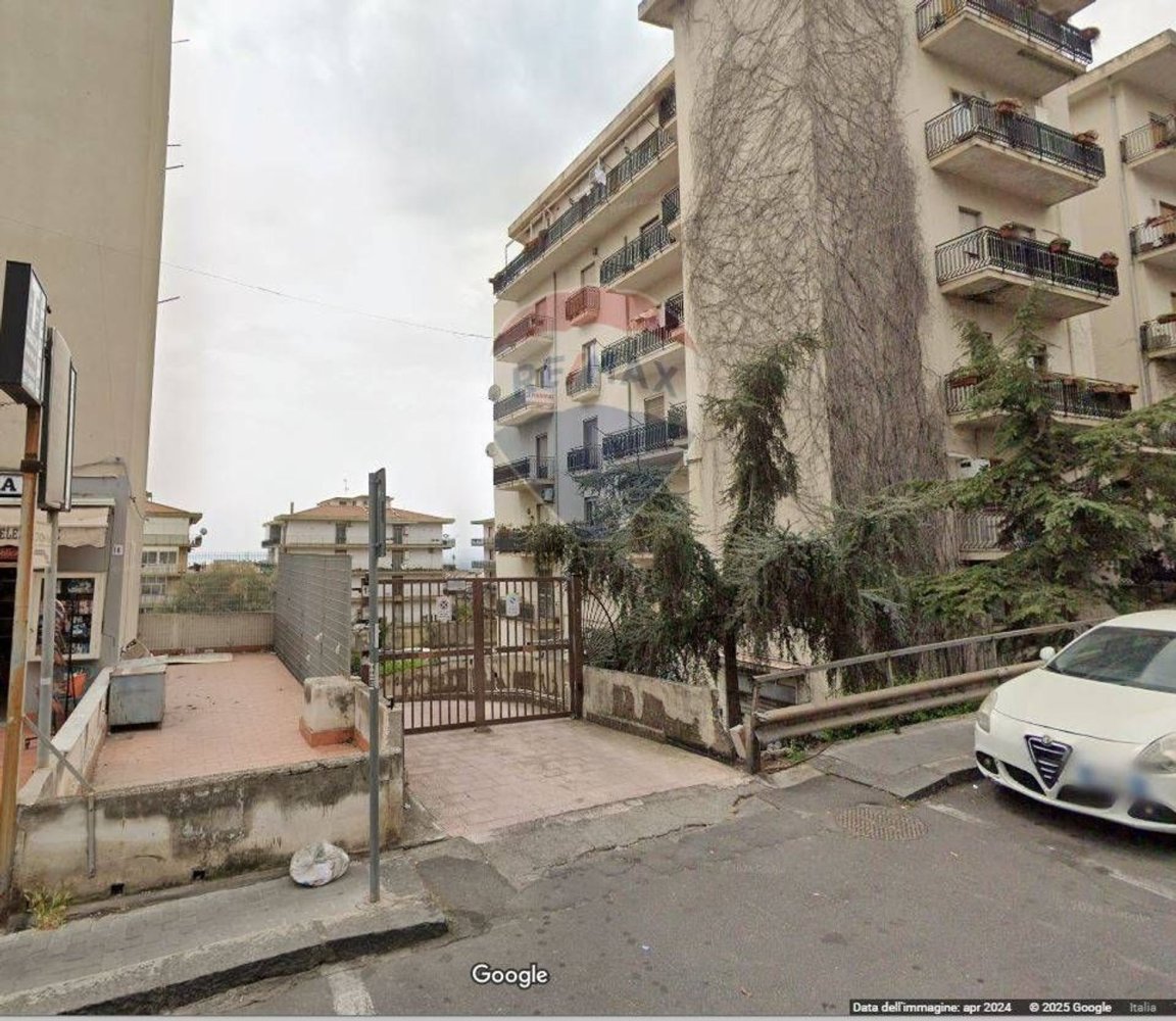 Garage in Tremestieri Etneo, Italy 44m², Nr. 57906