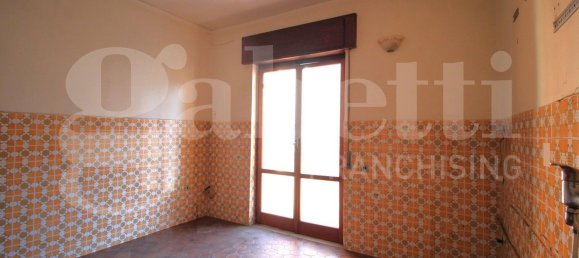4 rooms Apartment in Arzano, Italy No. 30338 9