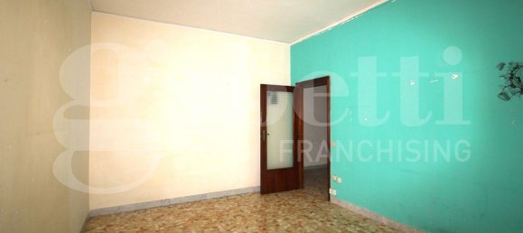 4 rooms Apartment in Arzano, Italy No. 30338 5