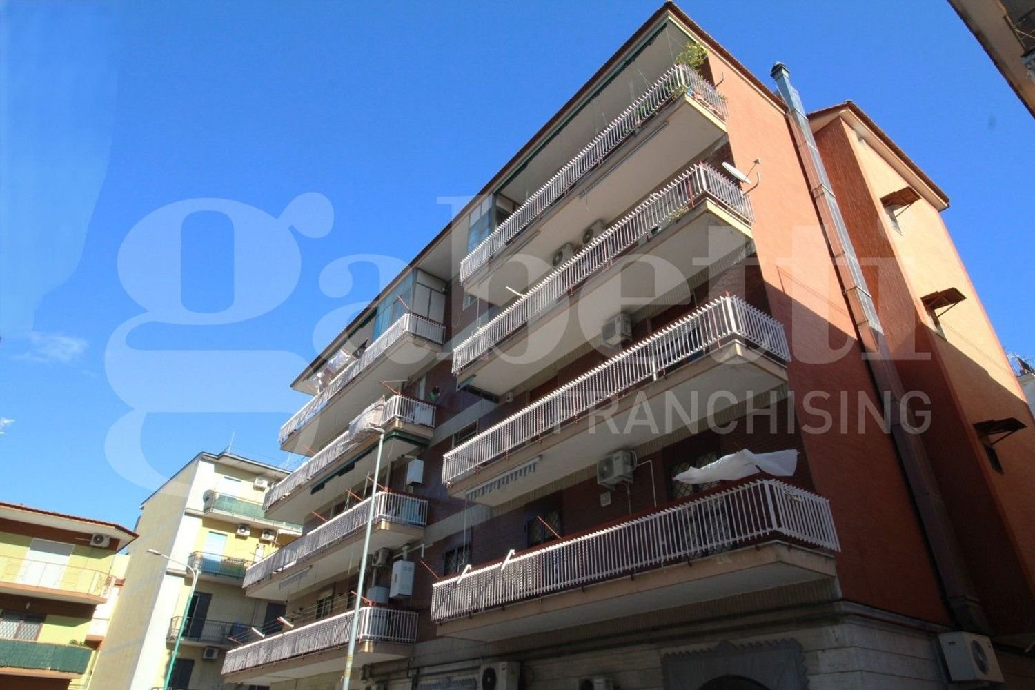 4 rooms Apartment in Arzano, Italy No. 30338
