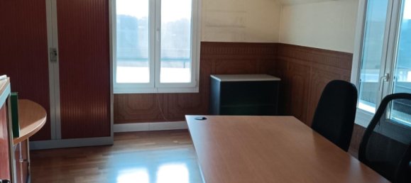 Квартира с 1 спальней в Вьерзон, Франция № 68173 3