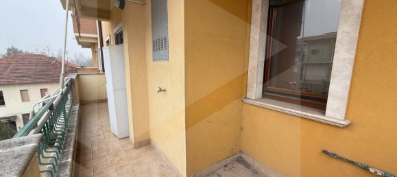 3 rooms Apartment in Avezzano, Italy No. 21733 21