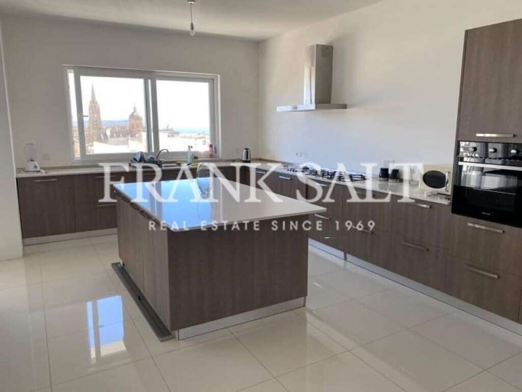 3 bedrooms Apartment in Ghajnsielem, Malta No. 5770