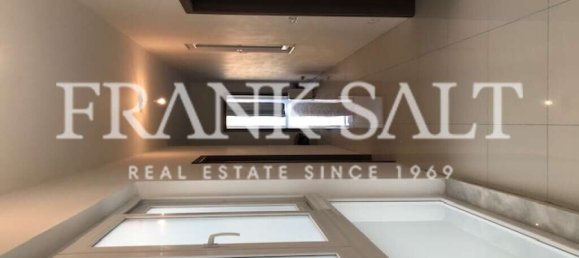 3 bedrooms Apartment in Ghajnsielem, Malta No. 5770 8