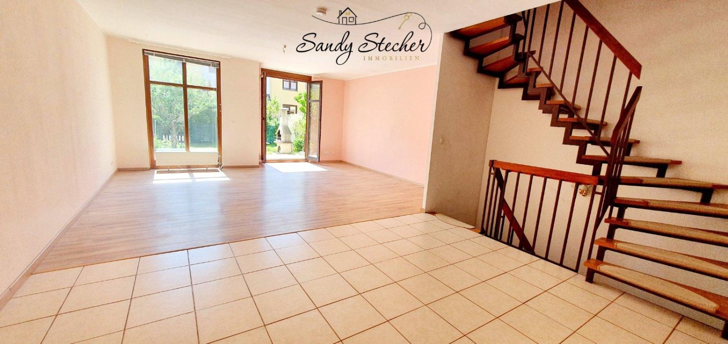 6 rooms Townhouse in Hakenfelde, Germany No. 246535