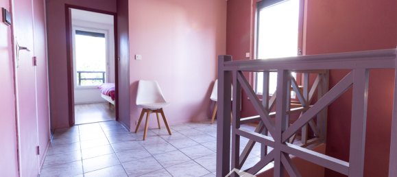 4 bedrooms House in Jouy-le-Moutier, France No. 165882 9