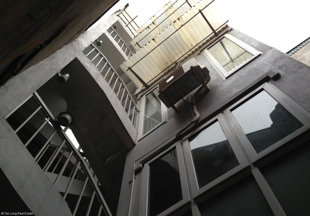 2 bedrooms House in Hoan Kiem, Vietnam No. 4127