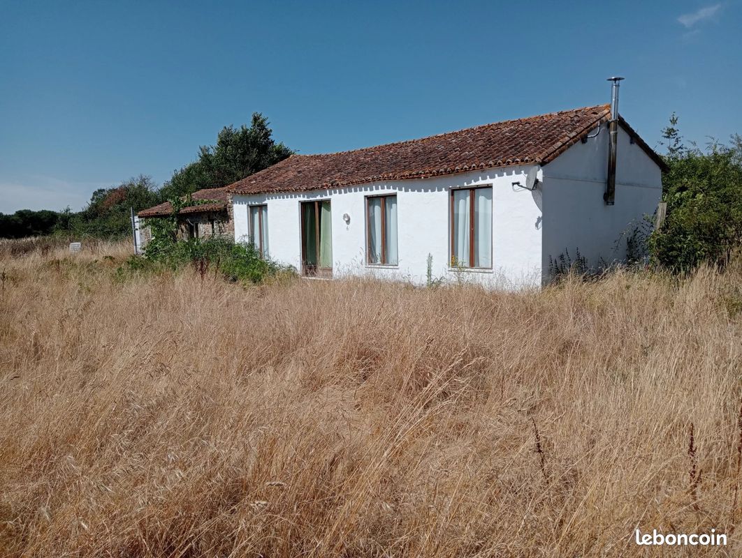 2 bedrooms House in Deux-Sevres, France No. 340584