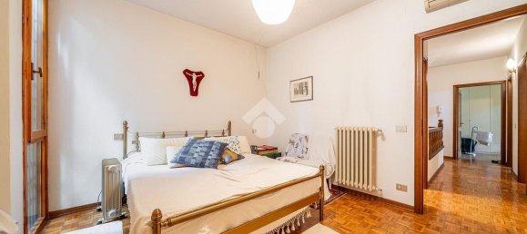 5 bedrooms Villa in Reggio Emilia, Italy No. 330634 35