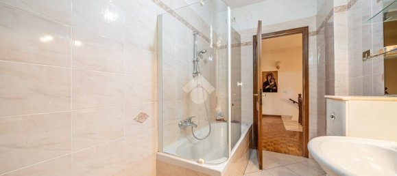 5 bedrooms Villa in Reggio Emilia, Italy No. 330634 29