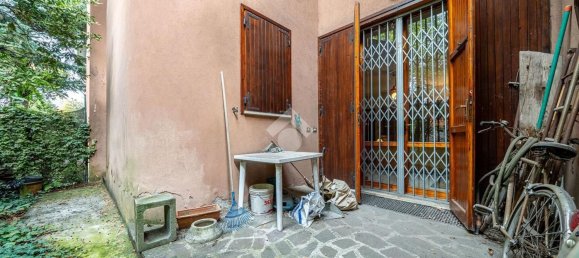 5 bedrooms Villa in Reggio Emilia, Italy No. 330634 7