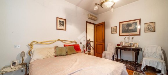 5 bedrooms Villa in Reggio Emilia, Italy No. 330634 31