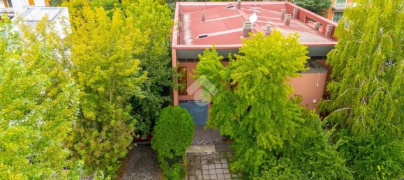 5 bedrooms Villa in Reggio Emilia, Italy No. 330634 38
