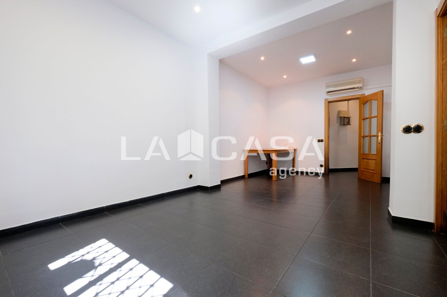 Apartamento T2 em Barcelona, Spain N.º 253131