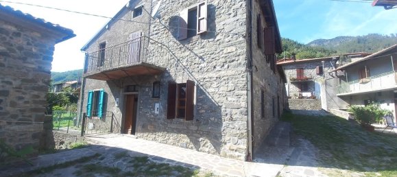 4 bedrooms Villa in Sillano Giuncugnano, Italy No. 177278 19
